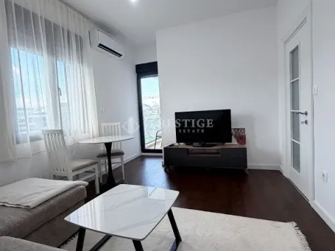 Rent, one bedroom apartment, 38m², 1 maj, Podgorica - image 3