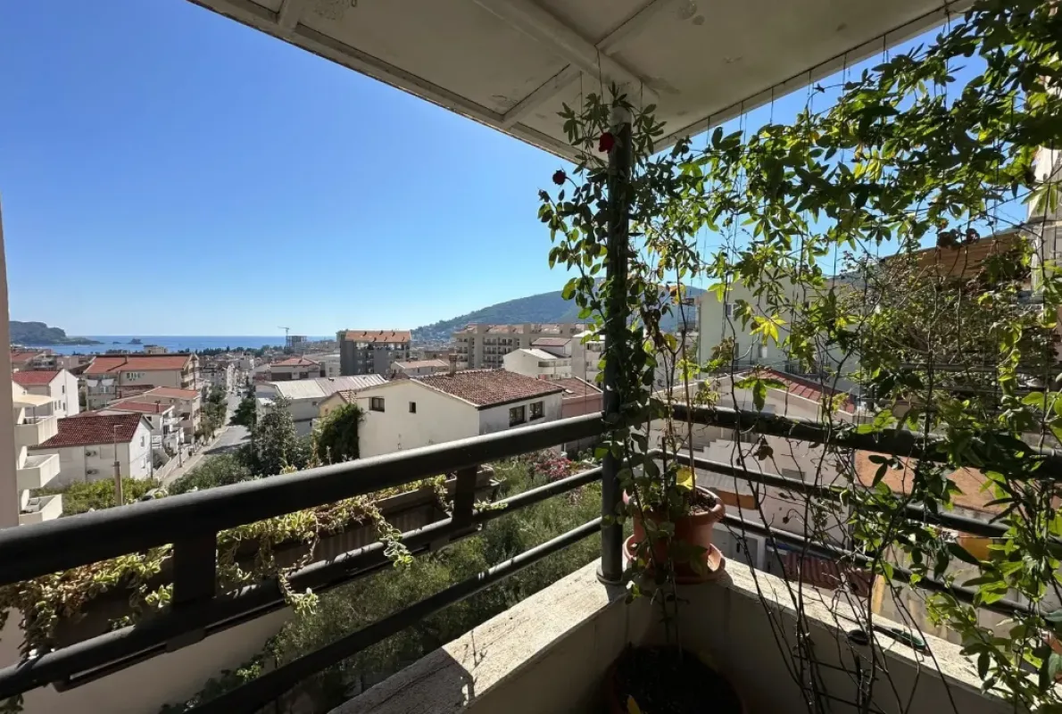 Sale, two bedroom apartment, 74m², Lazi, Budva