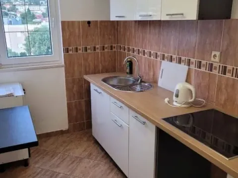 Rent, two bedroom apartment, 90m², Sutomore, Bar - image 9