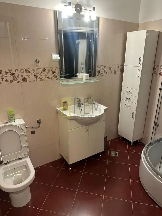 Prodaja, dvosoban stan, 77m², Gorica C, Podgorica