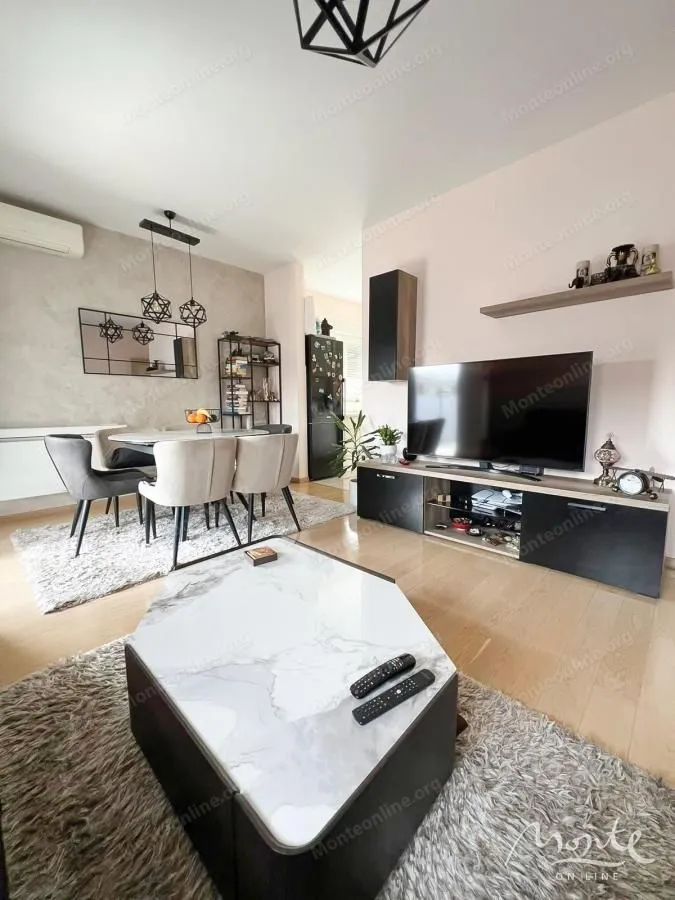 Prodaja, jednosoban stan, 53m², City Kvart, Podgorica