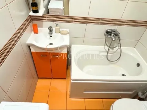 Izdavanje, stan, 30m², Pejton, Podgorica - image 2