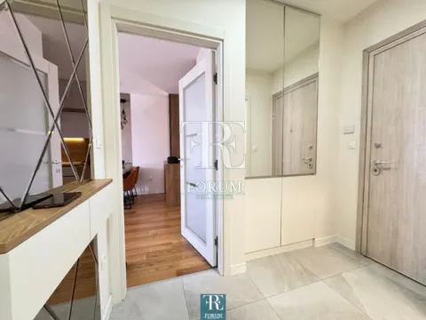 Izdavanje, dvosoban stan, 75m², Central Point, Podgorica - image 6