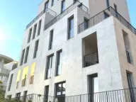 Prodaja, trosoban stan, 96m², Bečići, Budva - image 1