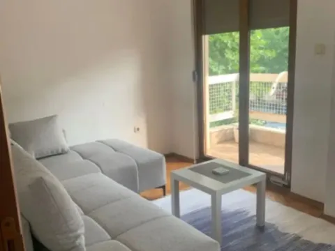 Rent, studio apartment, 30m², Blok 6, Podgorica - image 6