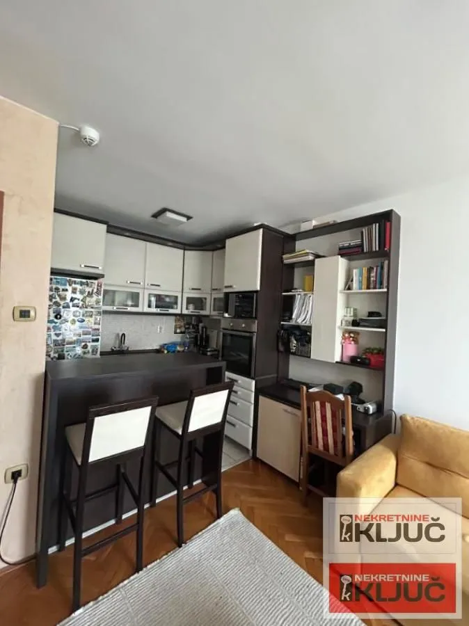 Prodaja, dvosoban stan, 42m², Novo naselje, Novi Sad