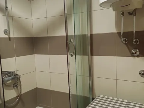 Izdavanje, jednosoban stan, 54m², City Kvart, Podgorica - image 5