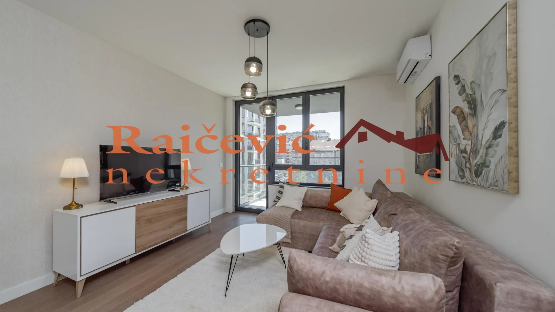 Izdavanje, trosoban stan, 77m², Savski Venac, Beograd