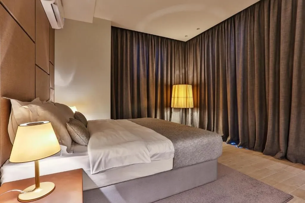Prodaja, ugostiteljski objekat, 845m², Prijevor, Budva