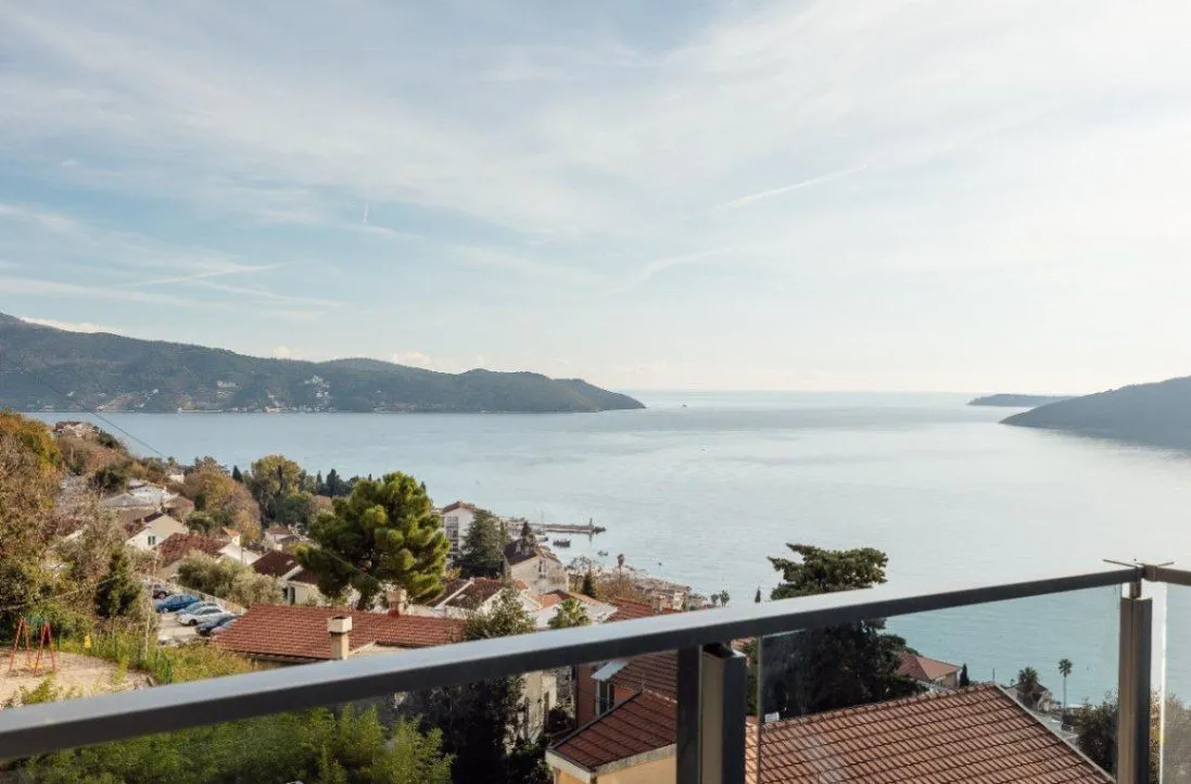Prodaja, trosoban stan, 121m², Topla, Herceg Novi