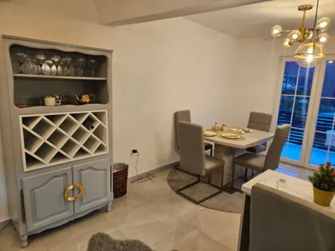 Rent, three bedroom apartment, 90m², Nemila, Herceg Novi - image 11