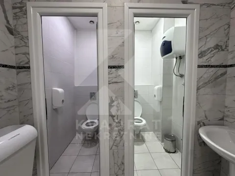 Izdavanje, poslovni prostor, 362m², Ljubović, Podgorica - image 34