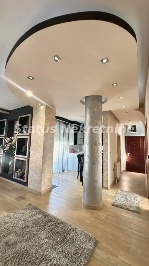 Rent, apartment, 126m², Adamovićevo Naselje, Novi Sad Sve Podlokacije