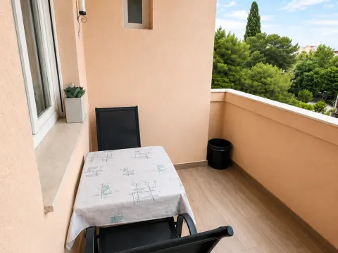 Prodaja, trosoban stan, 70m², Centar, Podgorica - image 7