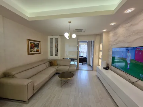 Prodaja, dvosoban stan, 80m², Budva, Crna Gora