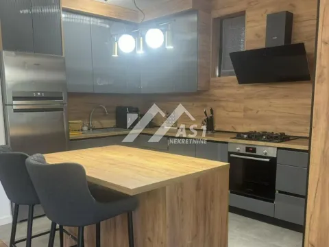 Izdavanje, kuća, 250m², Novi Banovci, Stara Pazova - image 4