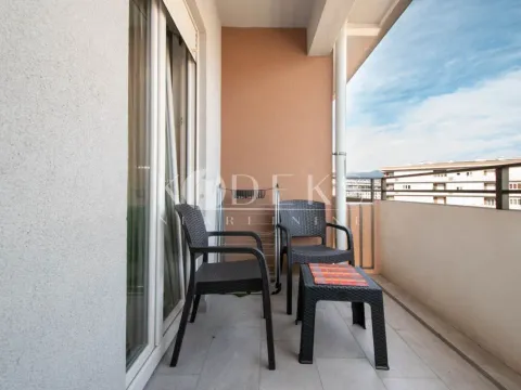 Izdavanje, dvosoban stan, 69m², Central Point, Podgorica - image 12