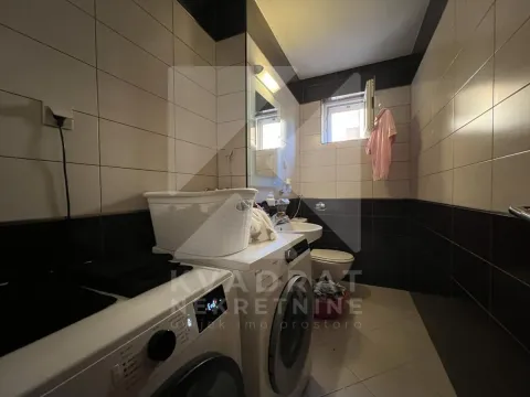 Prodaja, četvorosoban stan, 102m², Lepa Kata, Podgorica - image 7