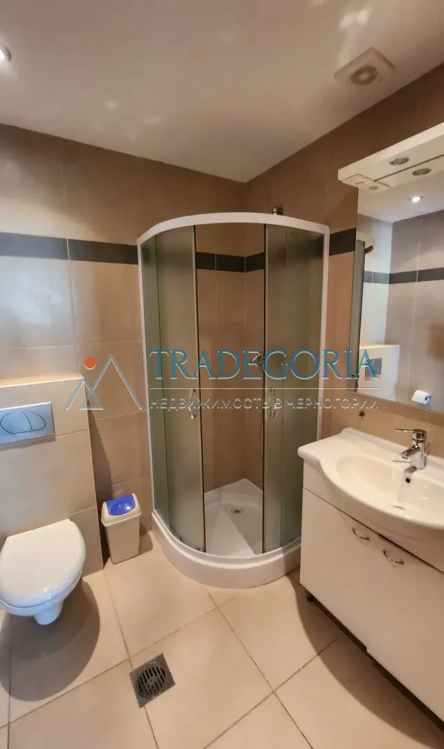 Prodaja, dvosoban stan, 75m², Pržno, Budva
