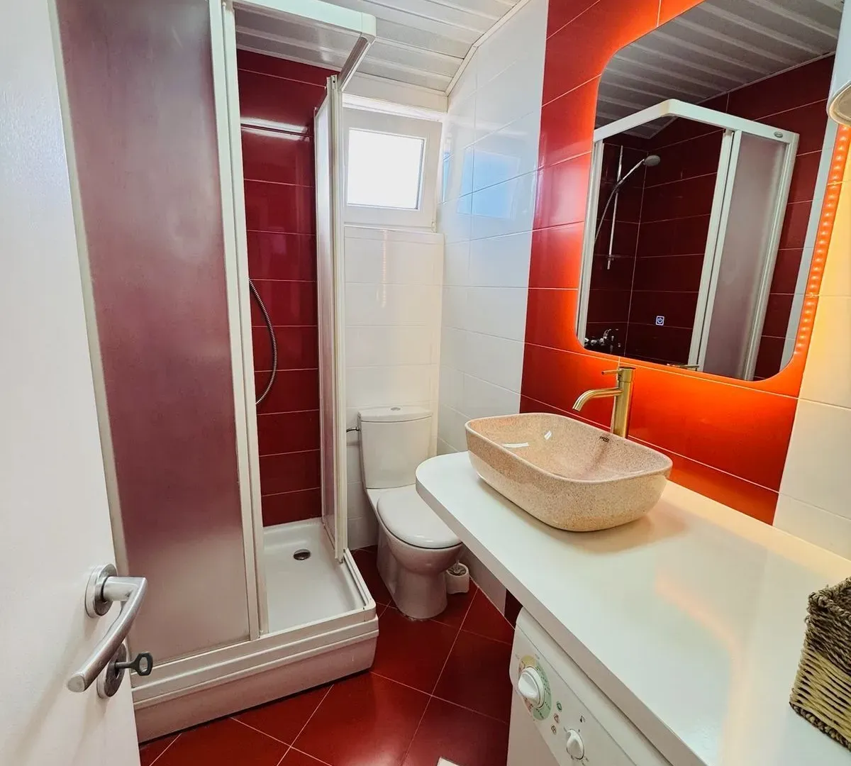 Sale, one bedroom apartment, 26m², Petrovac, Budva