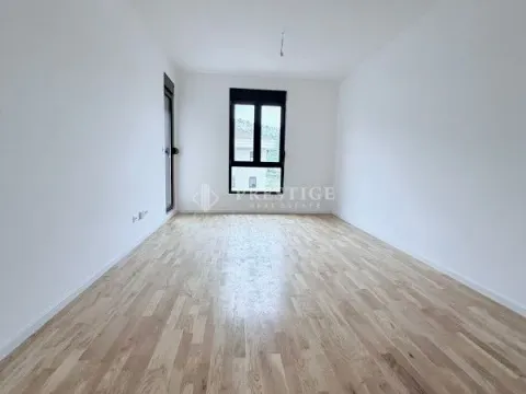 Stan in Tološi