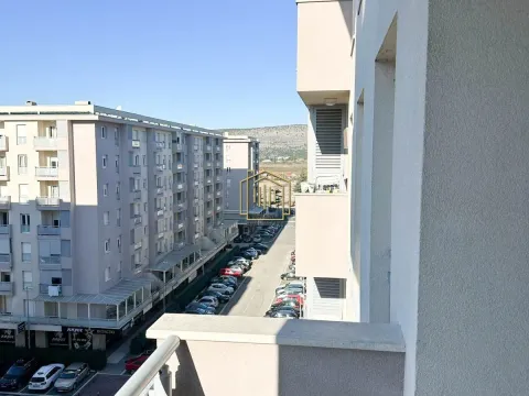 Rent, two bedroom apartment, 64m², City Kvart, Podgorica - image 12