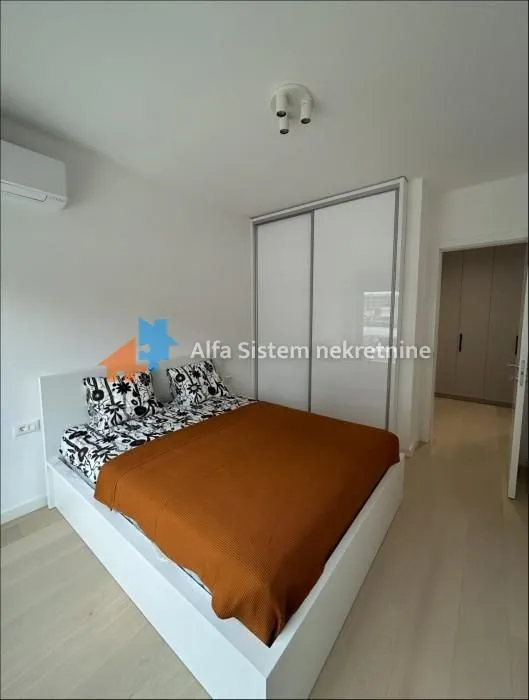 Izdavanje, dvosoban stan, 47m², Novi Beograd Blok 64, Novi Beograd Sve Podlokacije