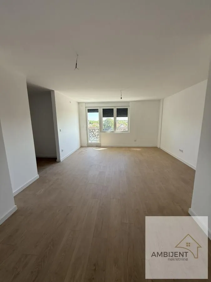 Izdavanje, trosoban stan, 69m², Nova Pazova, Stara Pazova