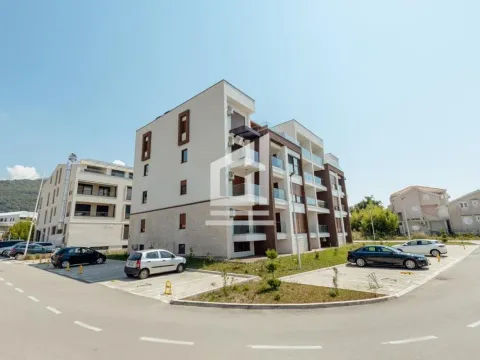 Prodaja, dvosoban stan, 72m², Tivat, Crna Gora - image 14