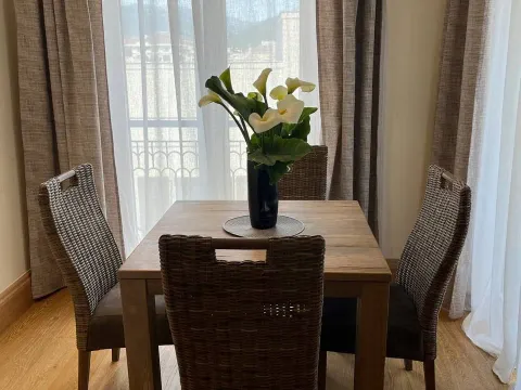 Prodaja, jednosoban stan, 79m², Porto Montenegro, Tivat - image 2