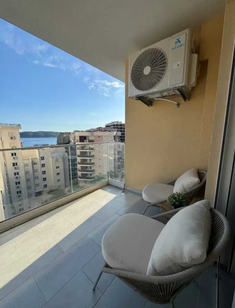 Sale, two bedroom apartment, 75m², Bečići, Budva