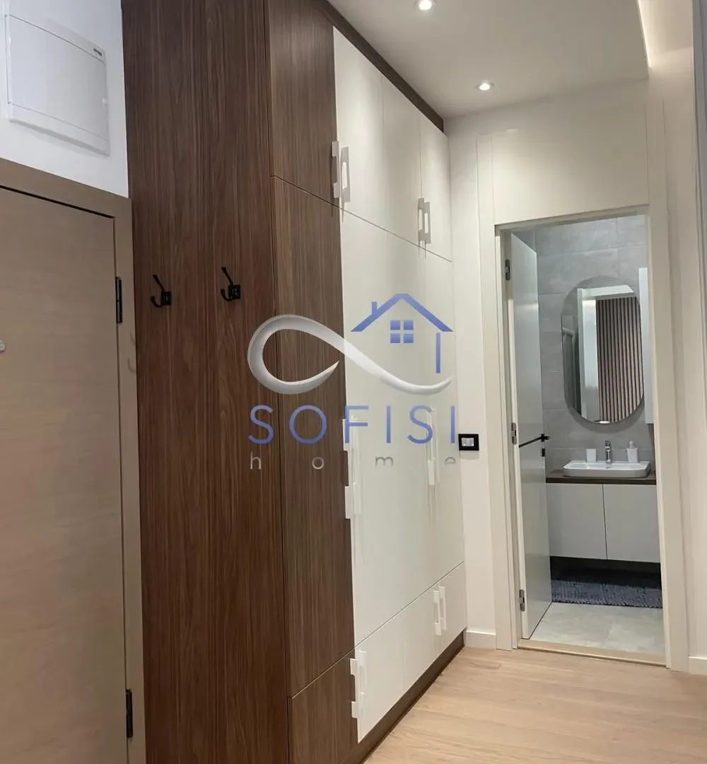 Izdavanje, dvosoban stan, 70m², Lipov gaj, Novi Sad Sve Podlokacije