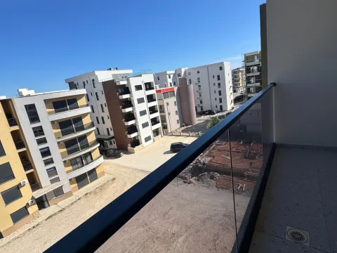 Stan in Velika Plaža