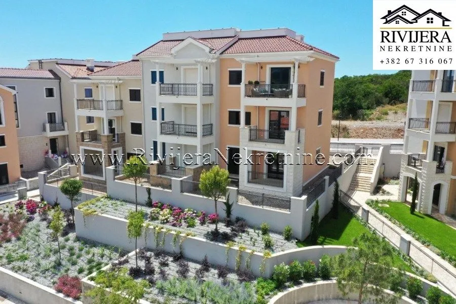 Prodaja, jednosoban stan, 71m², Tivat, Crna Gora
