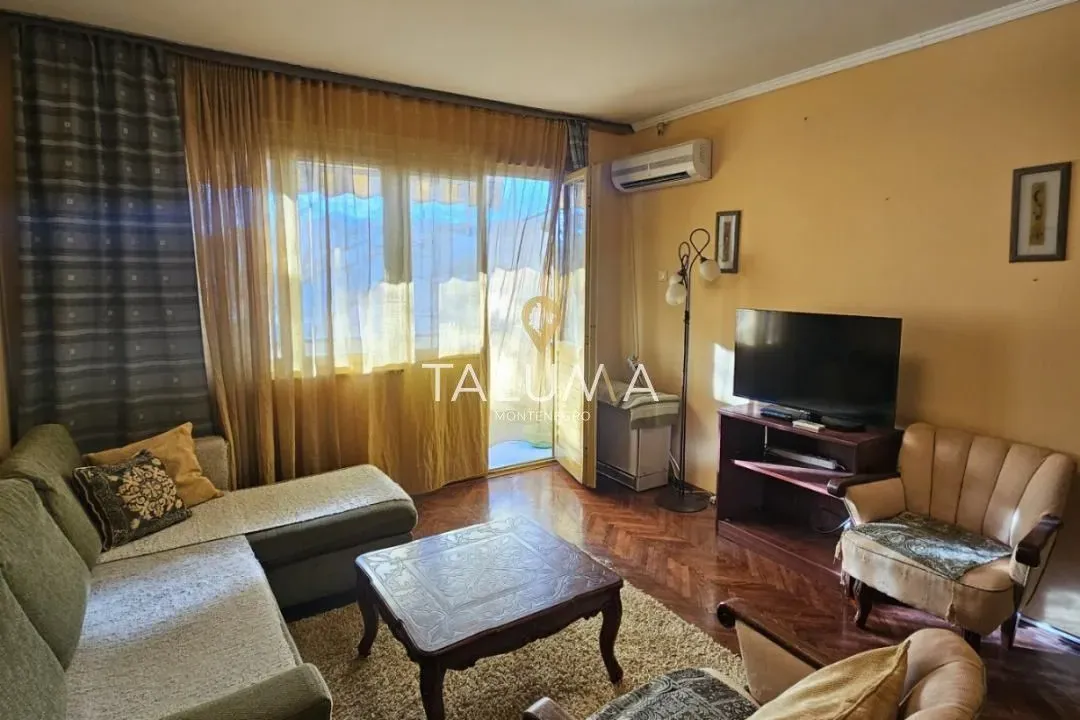 Izdavanje, dvosoban stan, 67m², Preko Morače, Podgorica