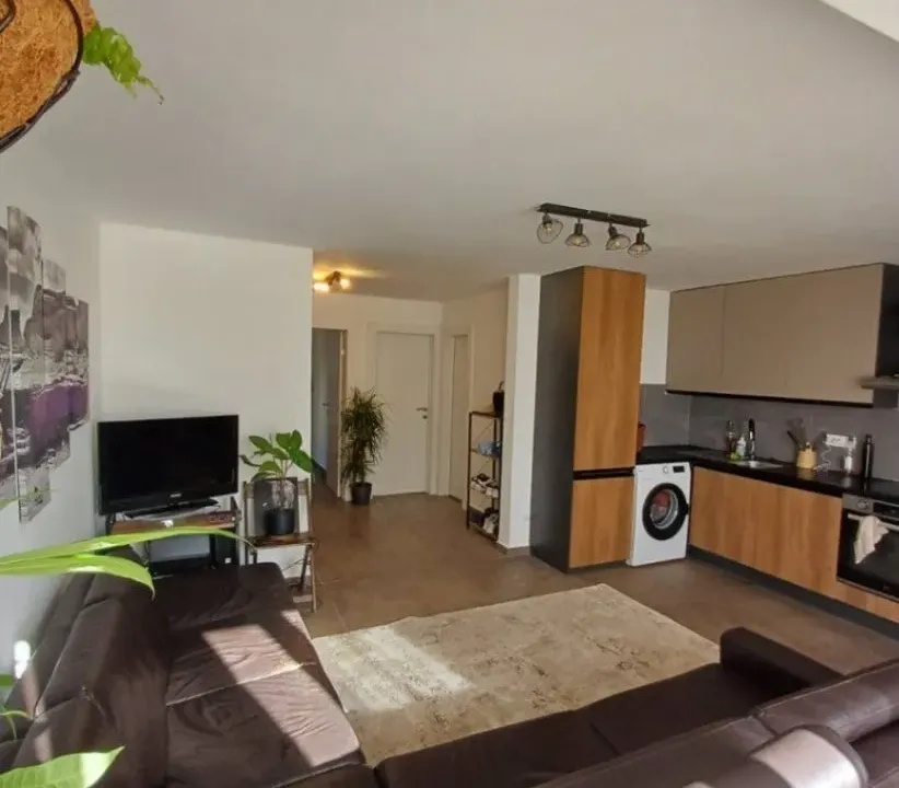 Sale, two bedroom apartment, 64m², Šušanj, Bar