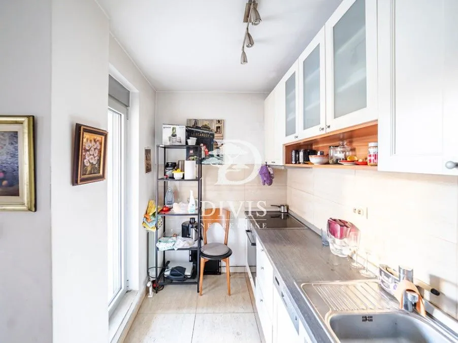 Sale, apartment, 83m², Neimar, Vračar Sve Podlokacije