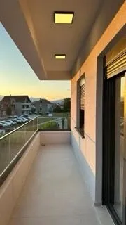 Rent, office space, 61m², Kličevo, Nikšić
