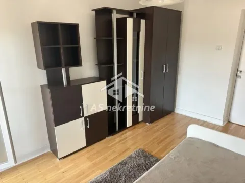 Rent, apartment, 61m², Južni Bulevar, Vračar Sve Podlokacije - image 17