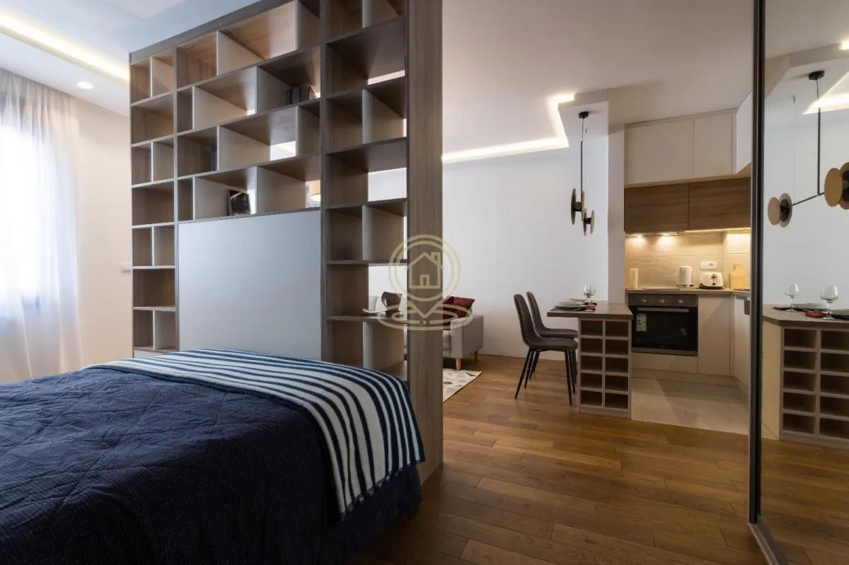 Izdavanje, jednosoban stan, 37m², Čubura, Beograd