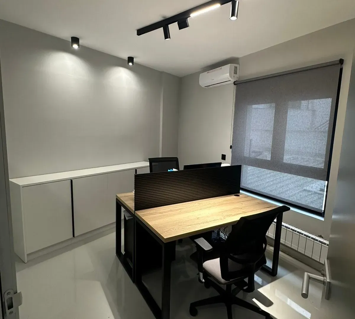 Rent, office space, 160m², Vračar Sve Podlokacije, Beograd