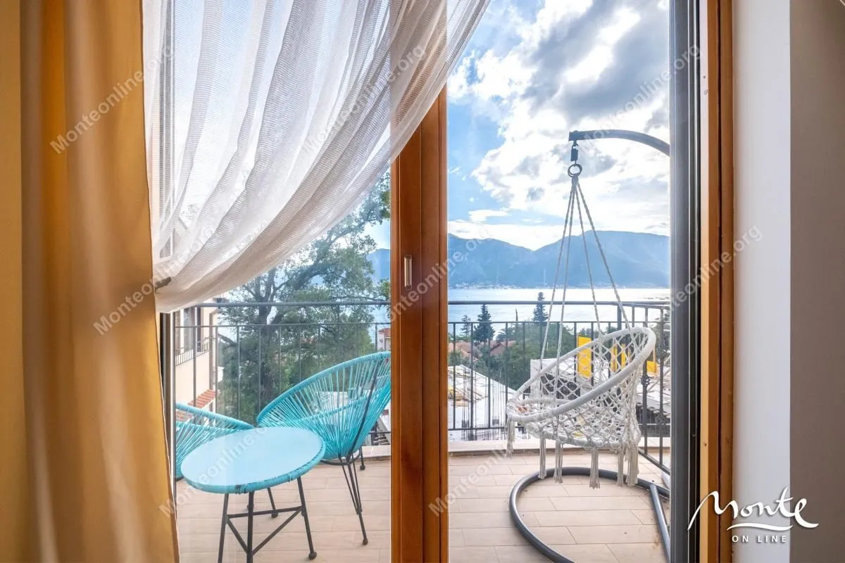 Prodaja, dvosoban stan, 105m², Orahovac, Kotor