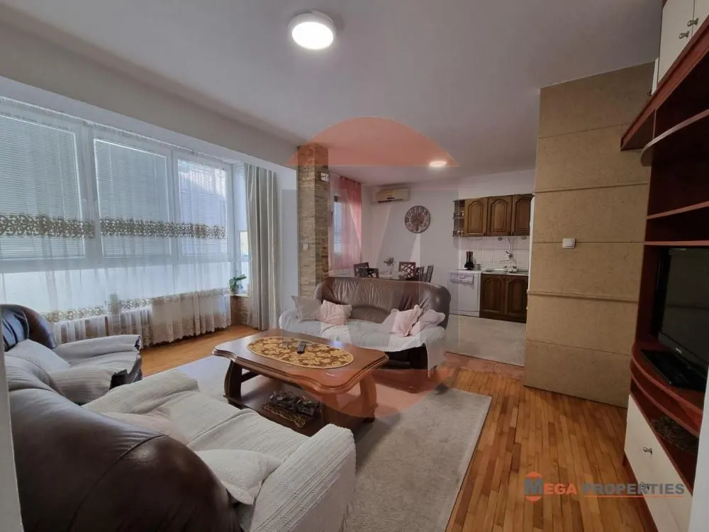 Izdavanje, trosoban stan, 60m², Crveni Krst, Beograd