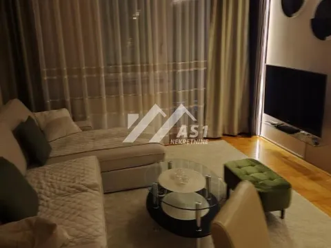 Izdavanje, dvosoban stan, 45m², Adamovićevo Naselje, Novi Sad Sve Podlokacije - image 2