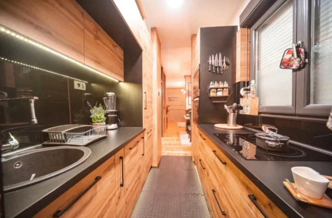 Izdavanje, dvosoban stan, 65m², Stari Aerodrom, Podgorica