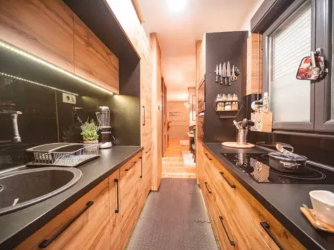 Izdavanje, dvosoban stan, 65m², Stari Aerodrom, Podgorica