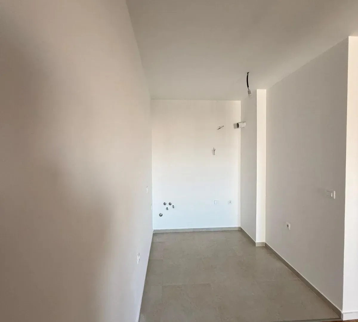Rent, one bedroom apartment, 42m², Stari Aerodrom, Podgorica
