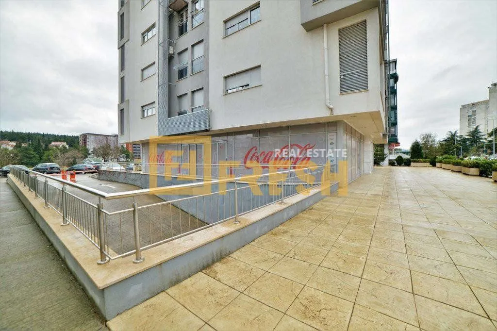 Rent, office space, 160m², Obala Morače, Podgorica