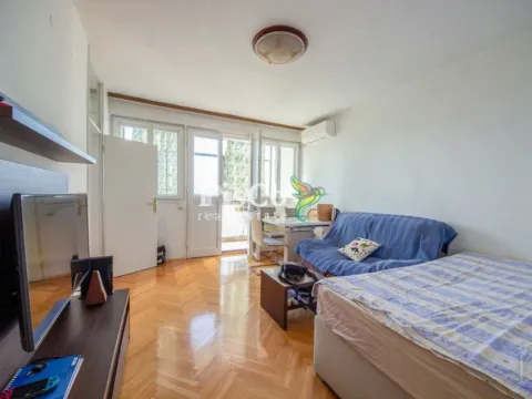 Prodaja, dvosoban stan, 65m², Centar, Podgorica