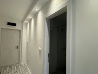 Izdavanje, jednosoban stan, 32m², Cvetni Trg, Vračar Sve Podlokacije - image 11